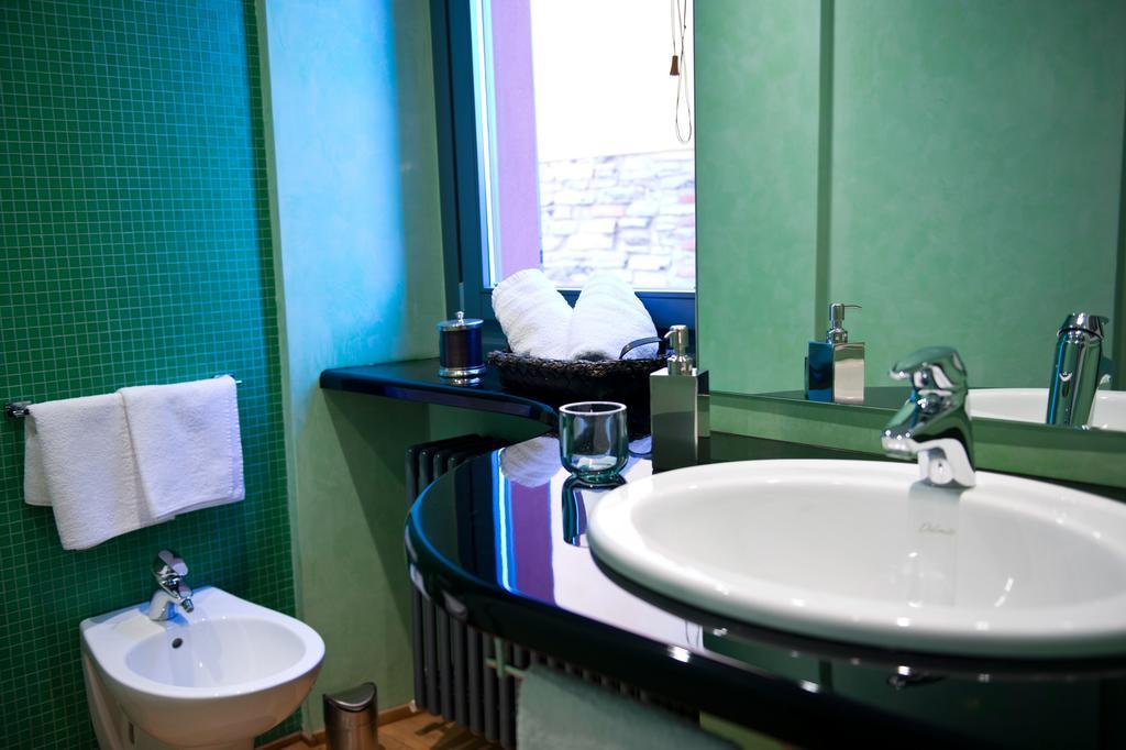 Casa Rossa - Bymyhomeincomo Cernobbio Zimmer foto