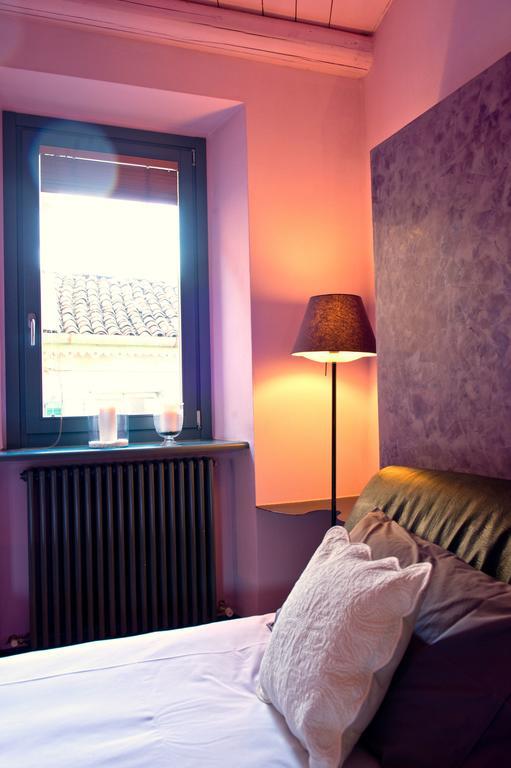 Casa Rossa - Bymyhomeincomo Cernobbio Zimmer foto